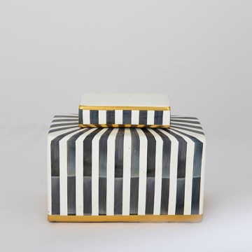 Ceramic jar 20,5x16x9 cm blue/white/black
