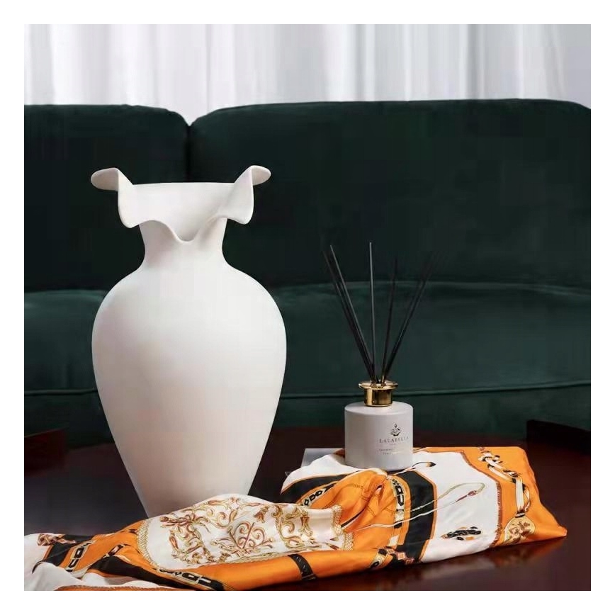 Ceramic vase 41,5x23 cm white