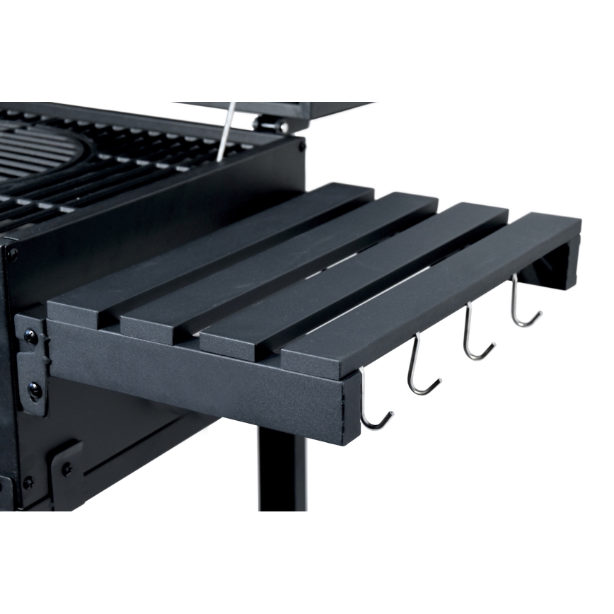 Charcoal grill black