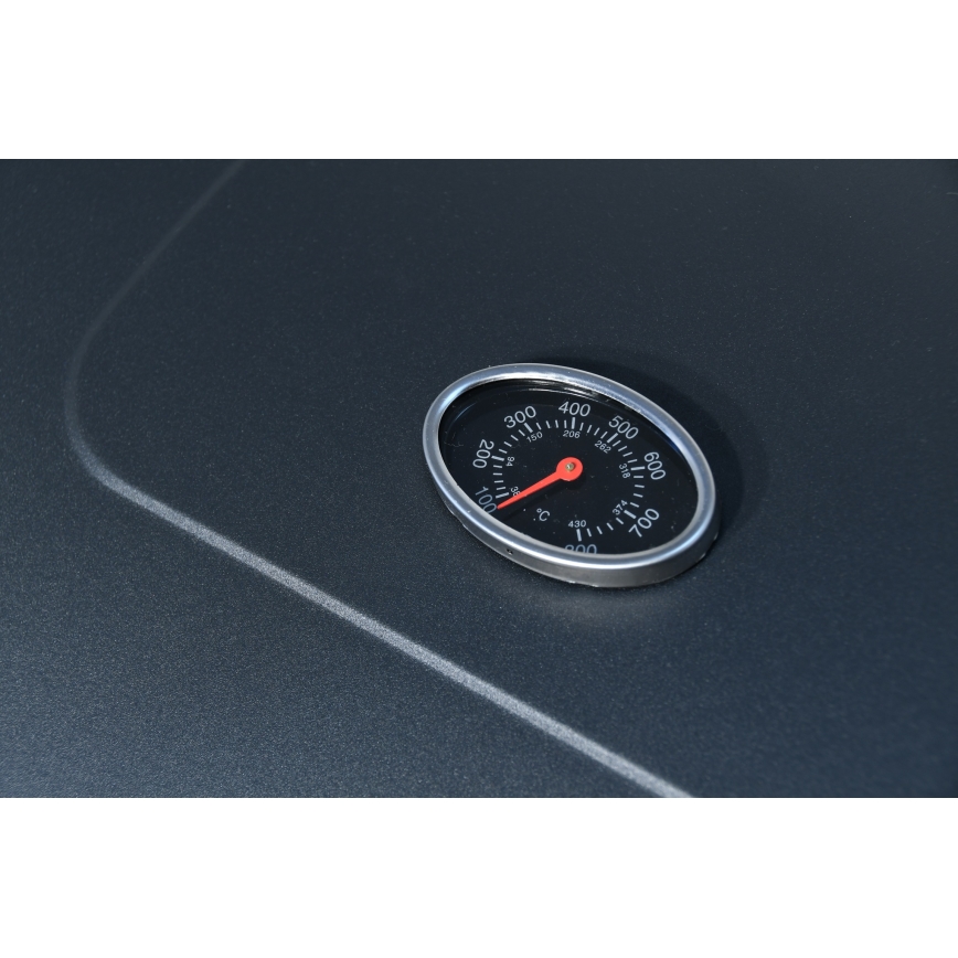 Charcoal grill black