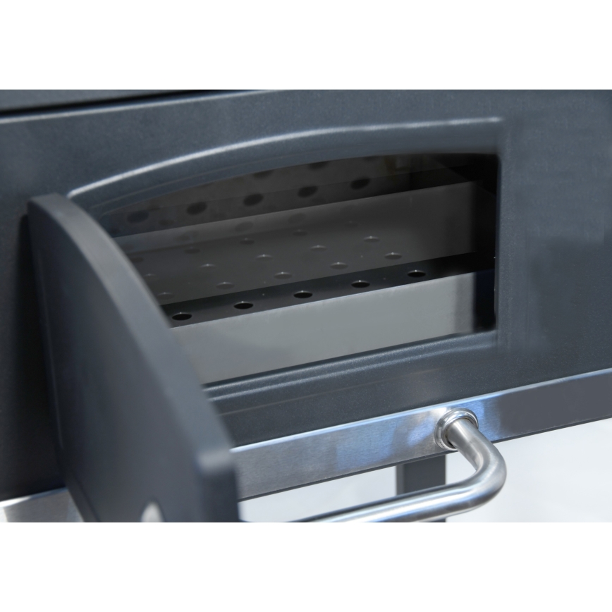 Charcoal grill black