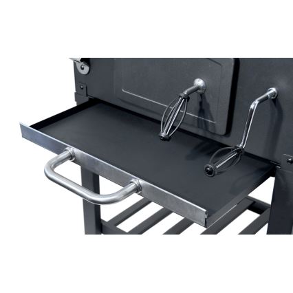 Charcoal grill black