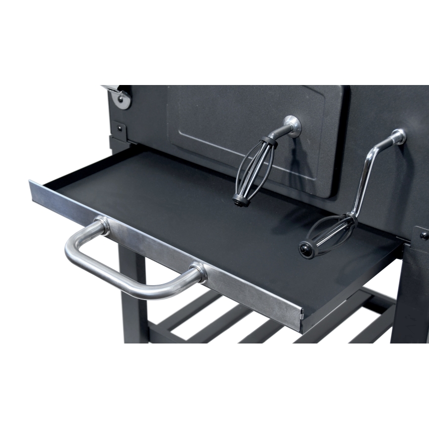 Charcoal grill black