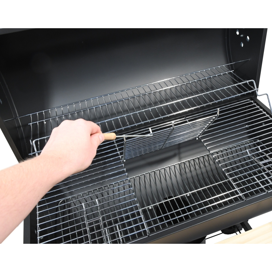 Charcoal grill black/wood