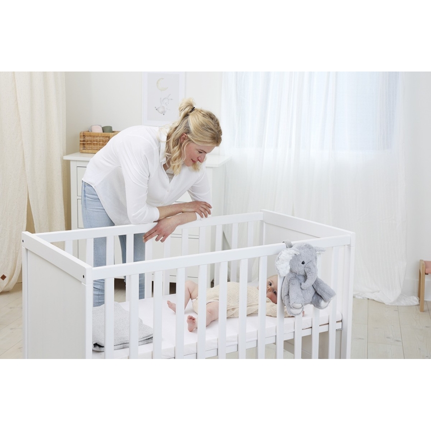 Cloud B - Snuggle buddy with a melody 2xAA elephant