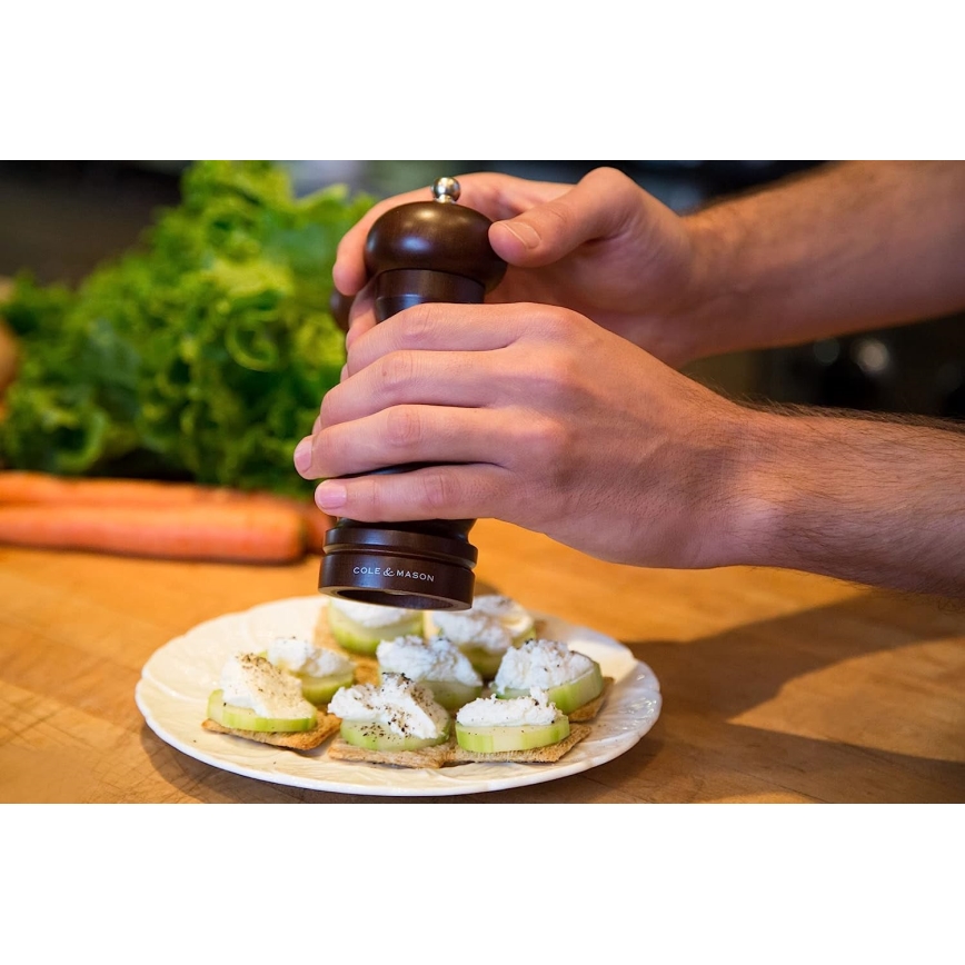 Cole&Mason - Pepper grinder CAPSTAN FOREST beech 16,5 cm