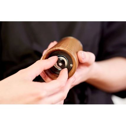 Cole&Mason - Set of salt and pepper grinders MARLOW acacia 2 pcs 18,5 cm