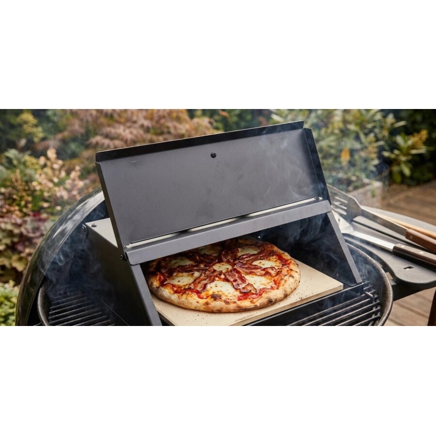 Compact pizza oven with door and built-in thermometer, 40 x 35.5 x 21 cm, black