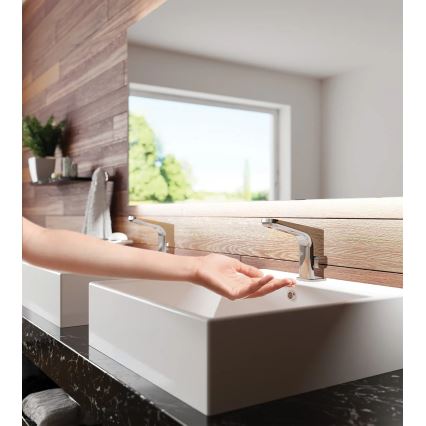 Deante BQH_029R - Touchless basin tap with temperature regulation HIACYNT 4xAA shiny chrome