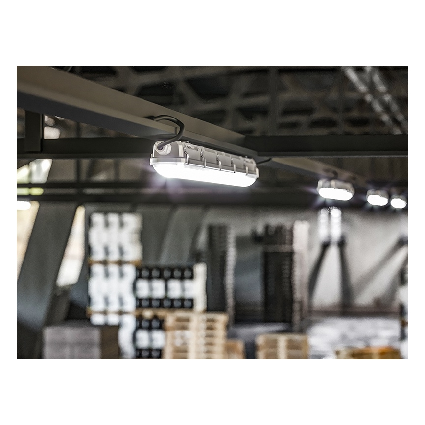 Dimmable LED Technical Luminaire LED/24/30/35/40W/230V IP66 120 cm