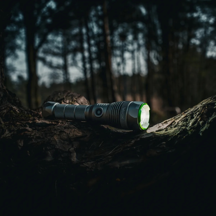 Dimmable rechargeable LED flashlight with power bank function LED/30W/5V IPX7 3000 lm 4000 mAh