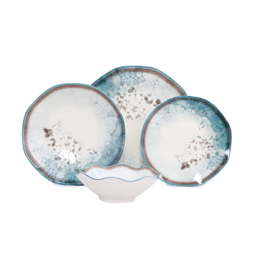 Elegant 24-piece dinnerware set in blue porcelain