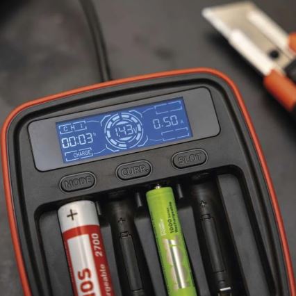Battery charger with LCD display 4xAA/AAA 5V