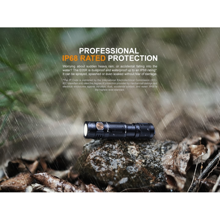 Fenix E05RBLC - LED Rechargeable flashlight LED/USB IP68 400 lm 30 hrs