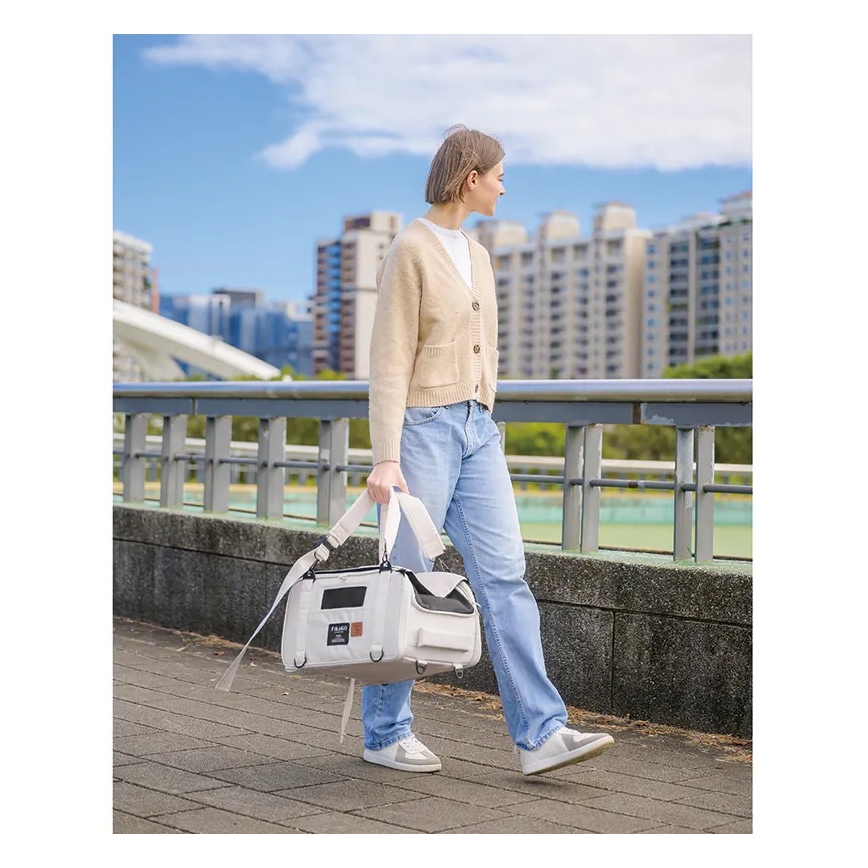 Fikago - Travel carrier bag for dogs and cats TRUFFLE Grey