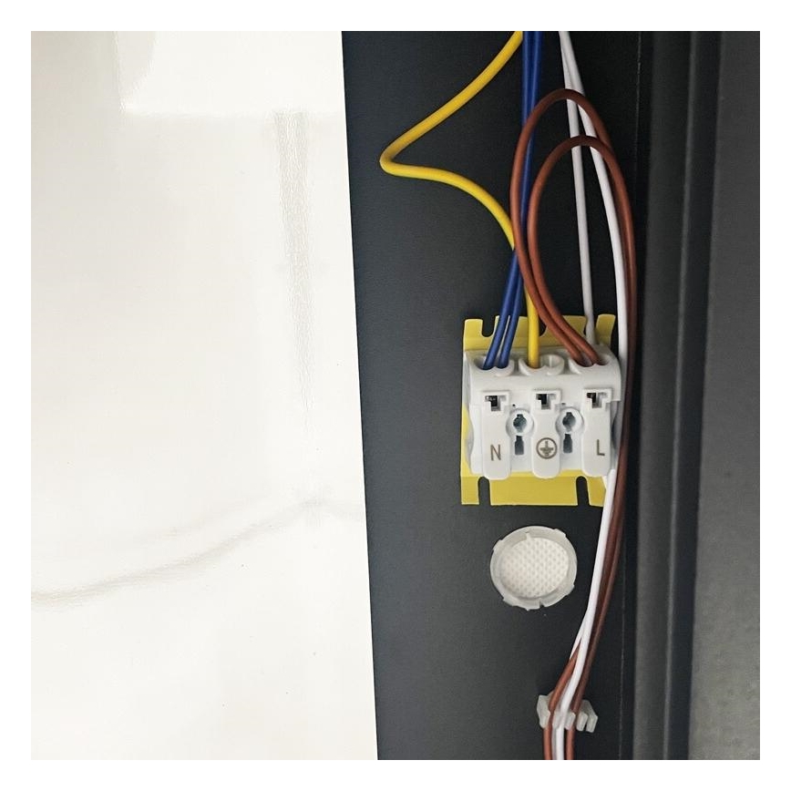Fluorescent light T8 2xG13/18W/230V 120 cm black