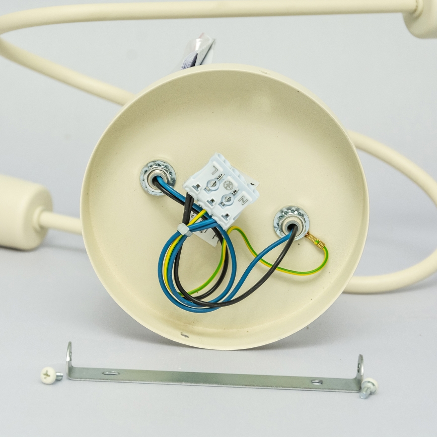 Flush-mount chandelier OXFORD 2xE27/15W/230V cream