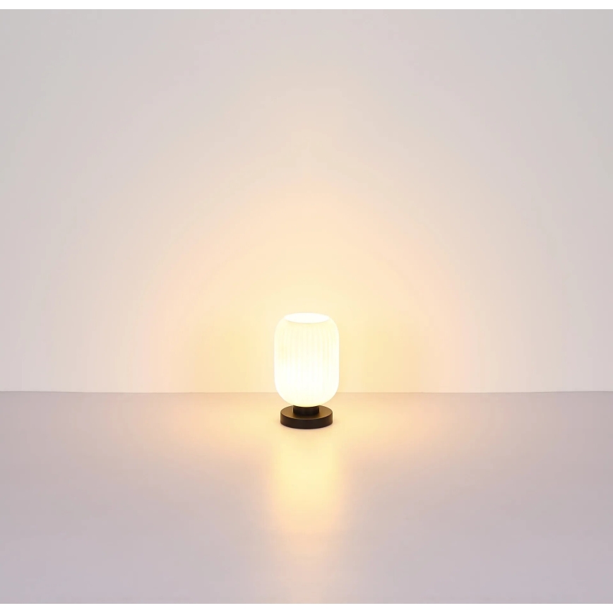 Globo - Table lamp 1xE27/40W/230V white