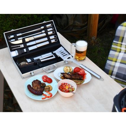 Grilling utensils stainless steel with a case 18 pcs