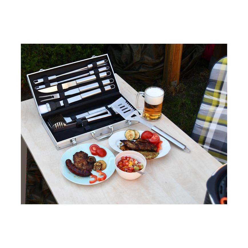 Grilling utensils stainless steel with a case 18 pcs