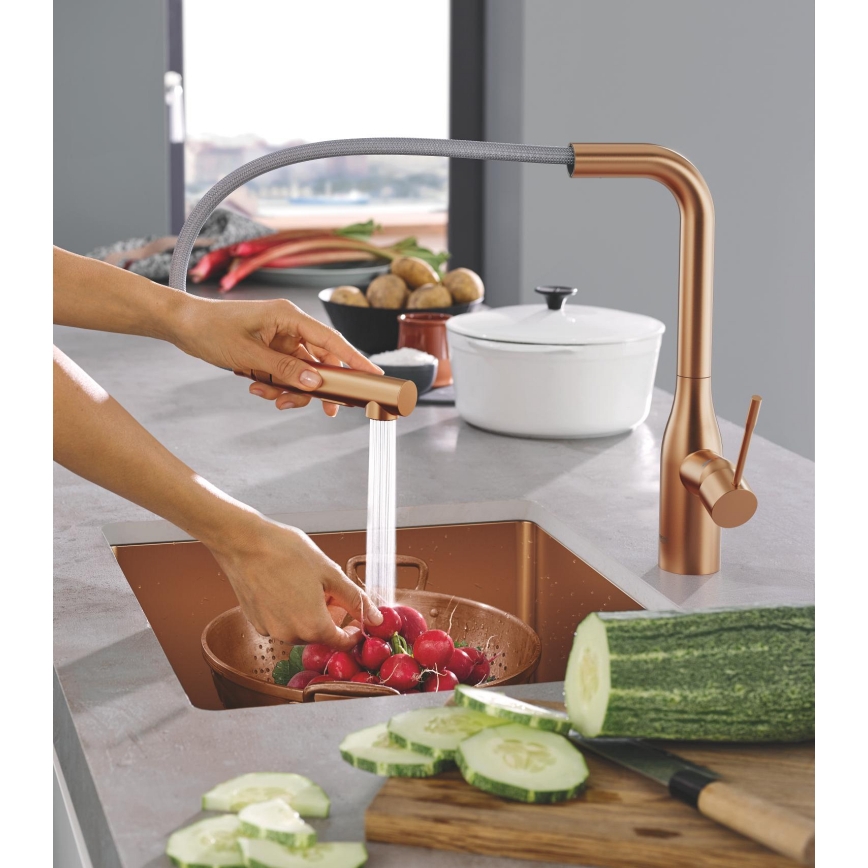 GROHE 30270DL0 - ESSENCE Bronze Kitchen Faucet