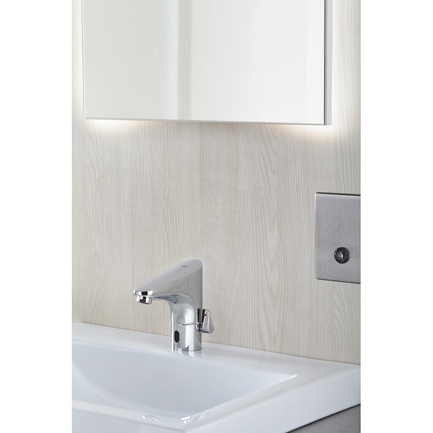 GROHE 36207001 - EUROPLUS E Electronic Washbasin Mixer DN 15, Polished Chrome
