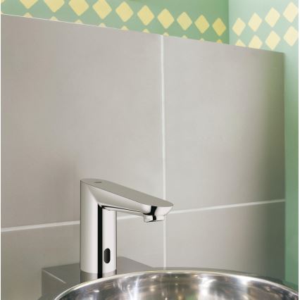 GROHE 36269000 - EUROECO COSMOPOLITAN E electronic basin mixer 107 mm chrome