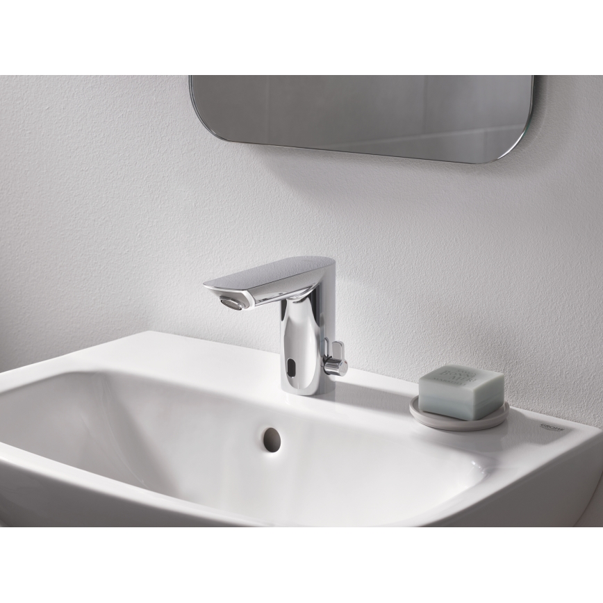 GROHE 36451000 - BAU COSMOPOLITAN E Electronic Washbasin Faucet, Polished Chrome