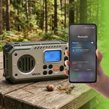 Camping radio with hand crank, solar panel and LED flashlight with power bank function, 5V / 3×AAA / 2000 mAh, IPX4, green