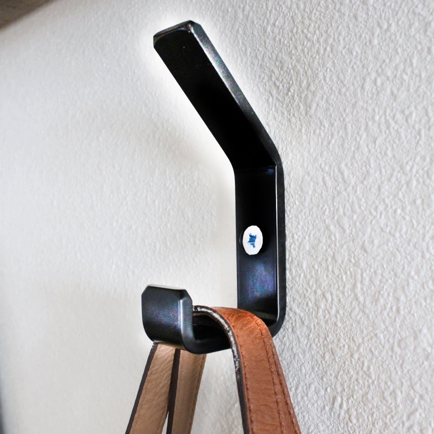 Hanger 11x4 cm black