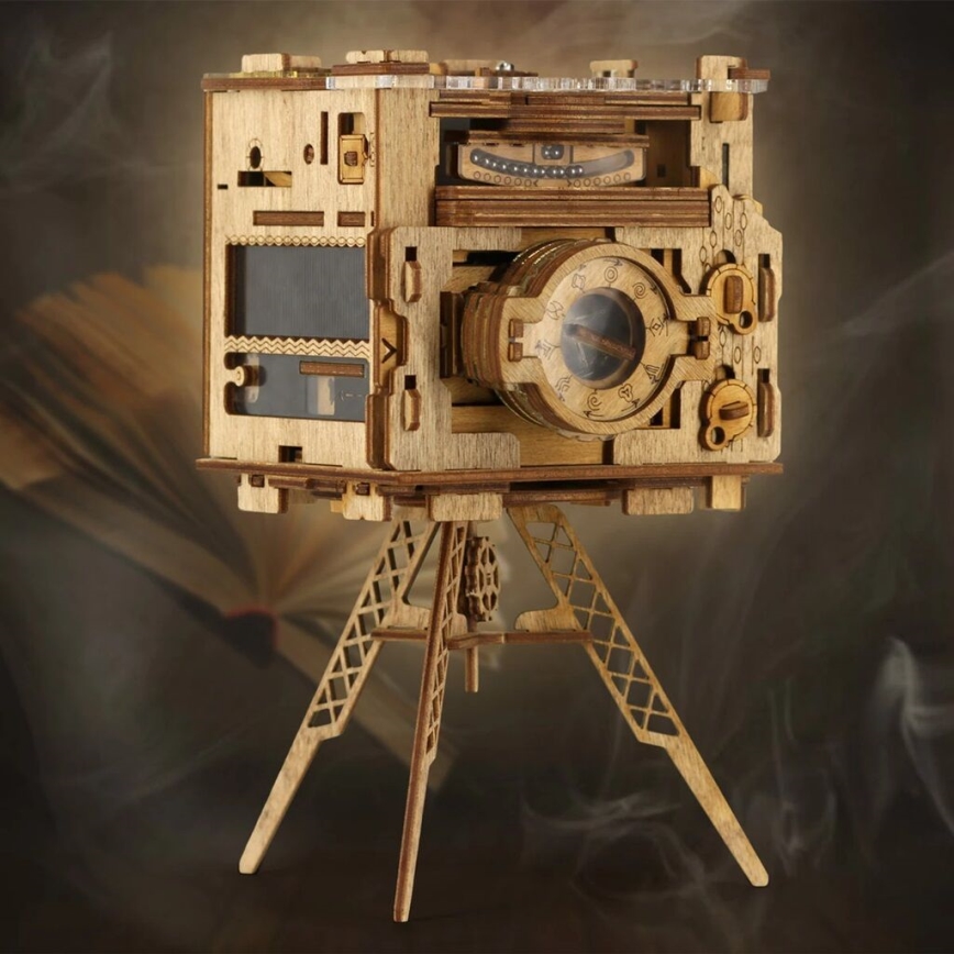 iDventure - Wooden puzzle Escape room Sherlock's Camera