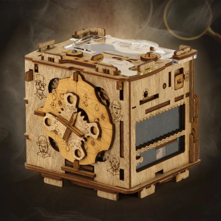 iDventure - Wooden puzzle Escape room Sherlock's Camera