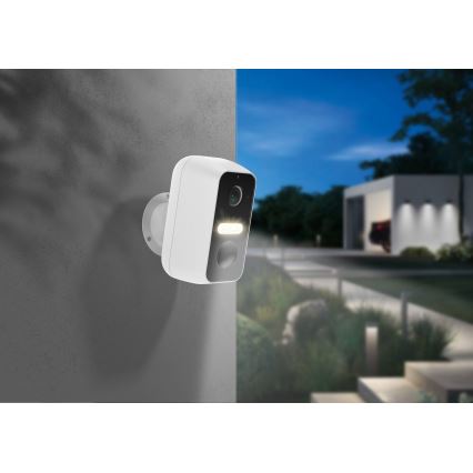 Smart Outdoor Camera with Motion Sensor — 2K Resolution, 9600 mAh Battery, IP65, Wi‑Fi (Tuya), White