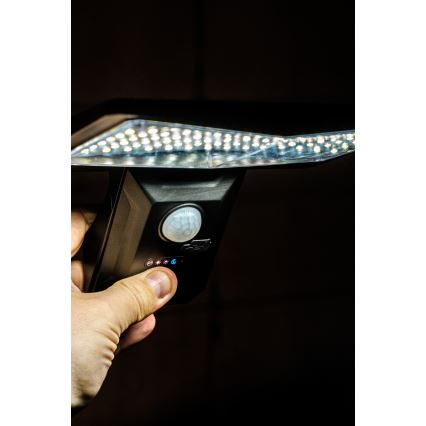 LED Solar wall light with sensor LED/2,6W/5,5V IP65 black