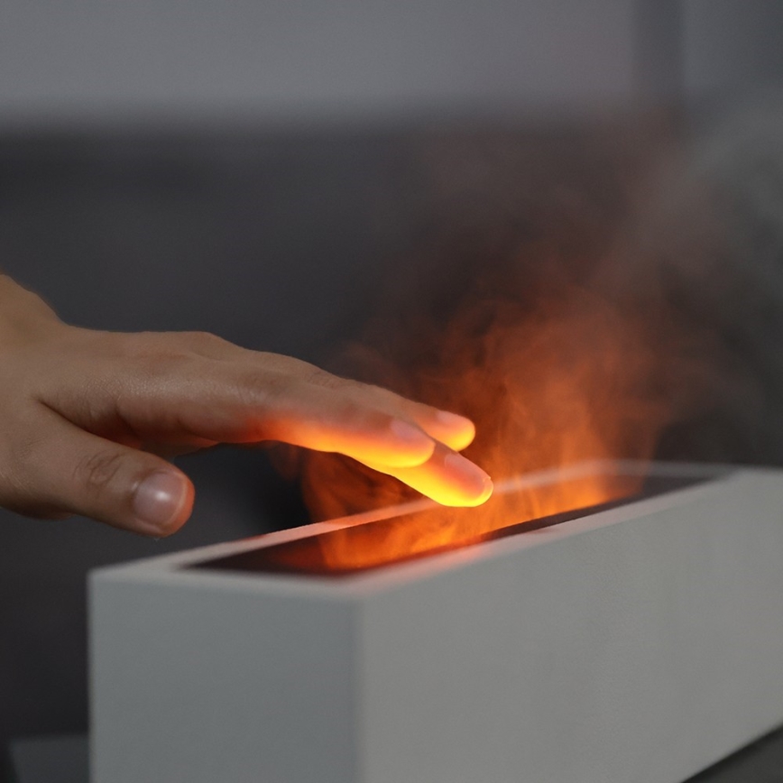 LED Aroma diffuser and air humidifier with flame imitation LED/10W/5V