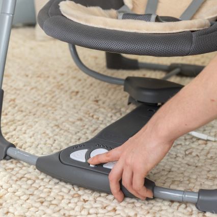 Ingenuity - Baby vibrating swing with melody EVERY SEASON grey