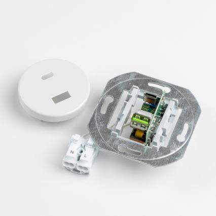 Kliklap - Retro A+C USB Socket with Frame, Snow White