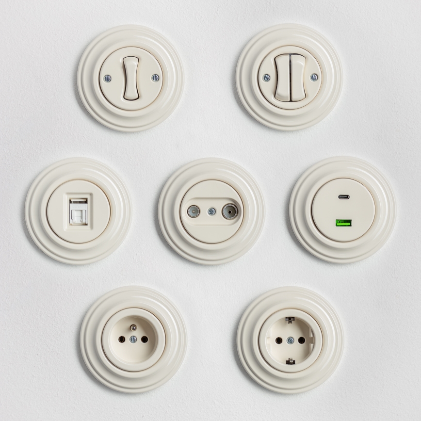 Kliklap - Retro USB wall socket A+C with frame, beige