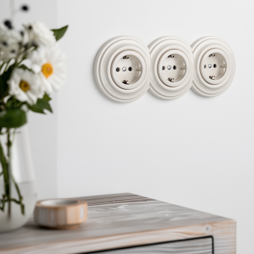 Kliklap - Triple retro wall socket with frame, SCHUKO 230V, Beige