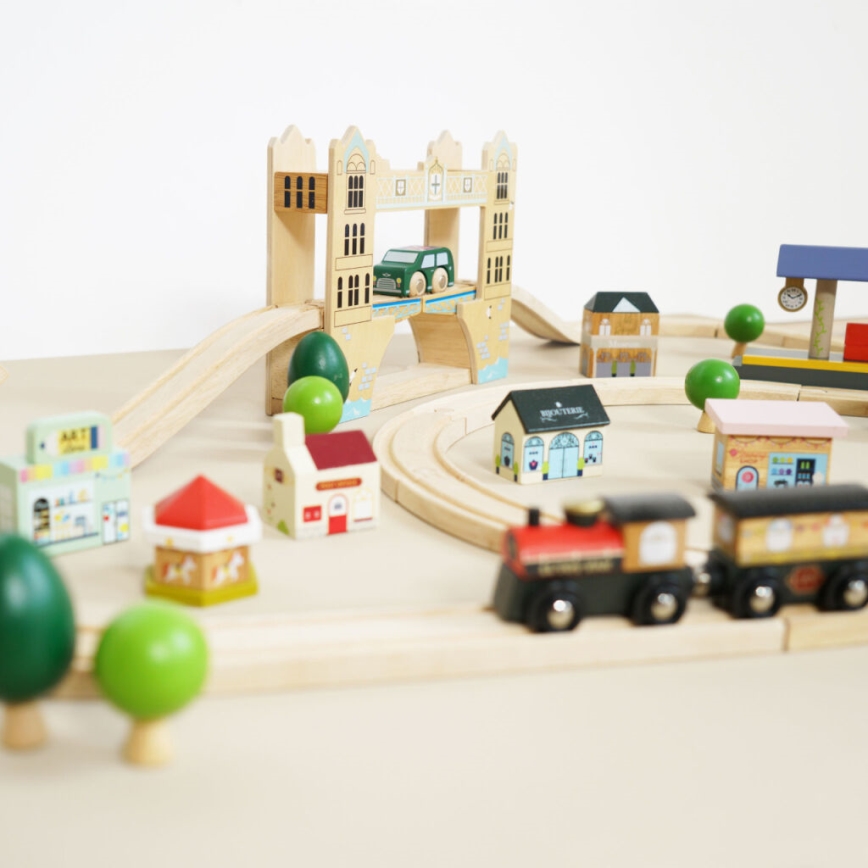 Le Toy Van - Train track City
