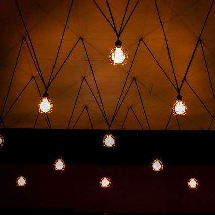 LED Bulb FILAMENT G95 E27/6W/230V 3000K