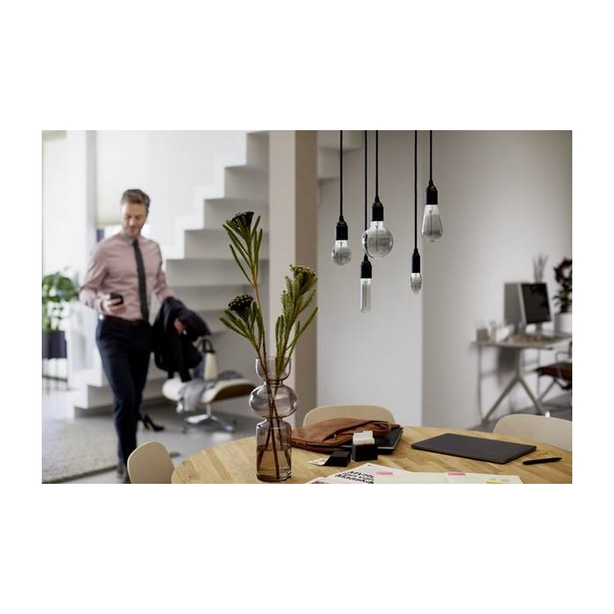LED Bulb Philips E27/2,3W/230V 2700K