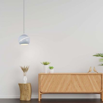 LED Chandelier on a string touch LED/8,5W/230V 3000K white