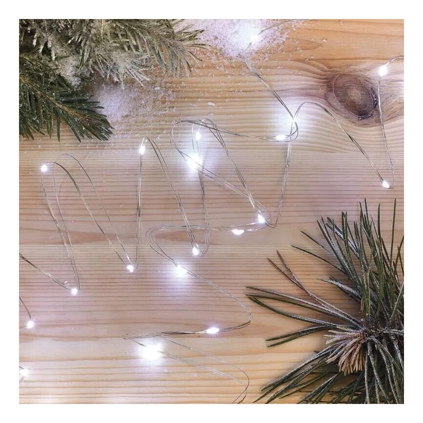 LED Christmas string lights 20xLED/2xAA 2.4m cool white
