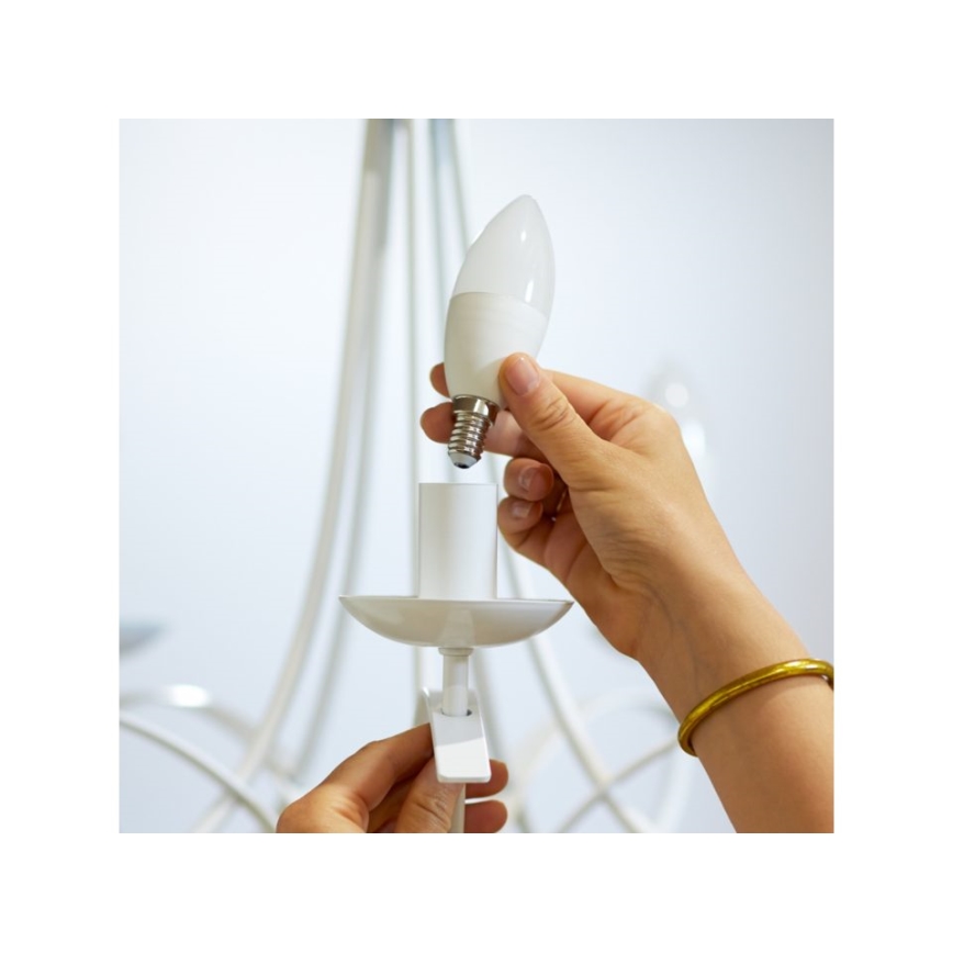 LED Dimmable bulb C37 E14/4,9W/230V 2700K CRI 90 Wi-Fi - WiZ