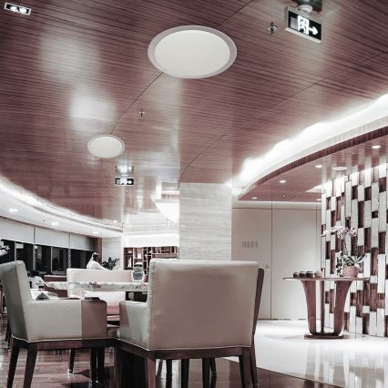 LED Dimmable ceiling light LED/72W/230V 3000-6500K d. 67 cm white + remote control