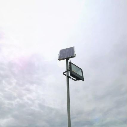 LED Dimmable solar floodlight LED/20W/6V 6000K IP65 + remote control