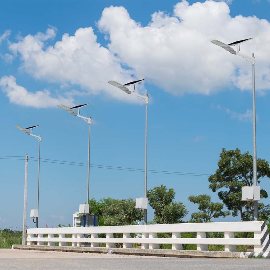 LED Dimmable solar street lamp SAMSUNG CHIP LED/50W/6,4V 6000K IP65 + remote control