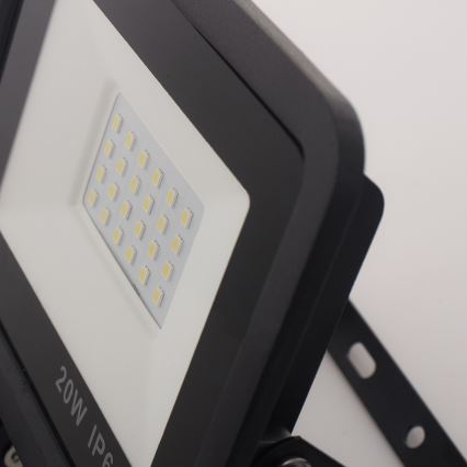 LED Floodlight with a sensor LED/20W/230V IP65