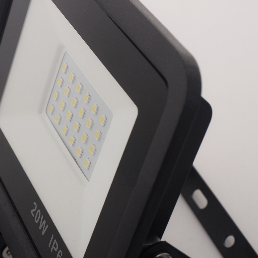 LED Floodlight with a sensor LED/20W/230V IP65